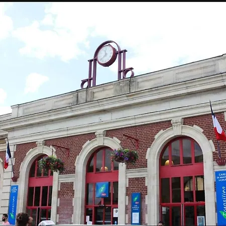 Verdun Mantes-la-Jolie Exterior foto